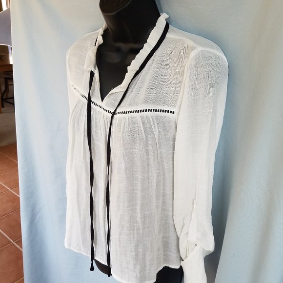 NWT Small Nadine West Active USA Rolled Cuff White Top - Picture 4 of 11